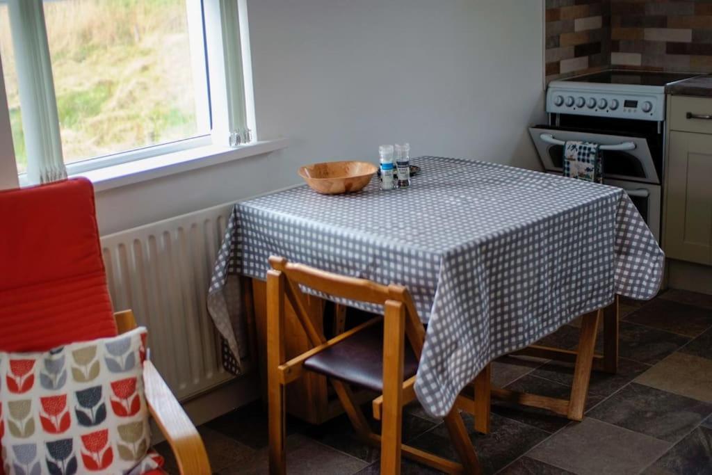 Mary Jane'S Cottage, Lettermacaward Doochary Esterno foto