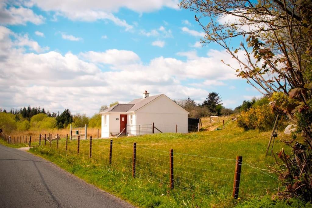 Mary Jane'S Cottage, Lettermacaward Doochary Esterno foto